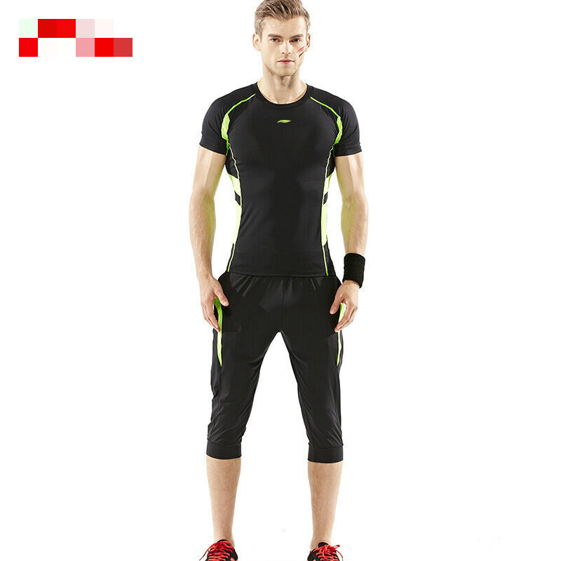 火立方2016新款健身服评测 灰黑短裤套装，紧身速干的专业训练之选